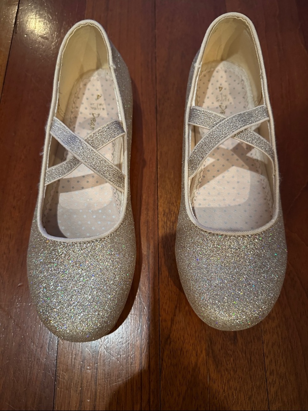 Dream Pairs light gold Glitter Crisscross Ballet Flats for Kids - Size 4